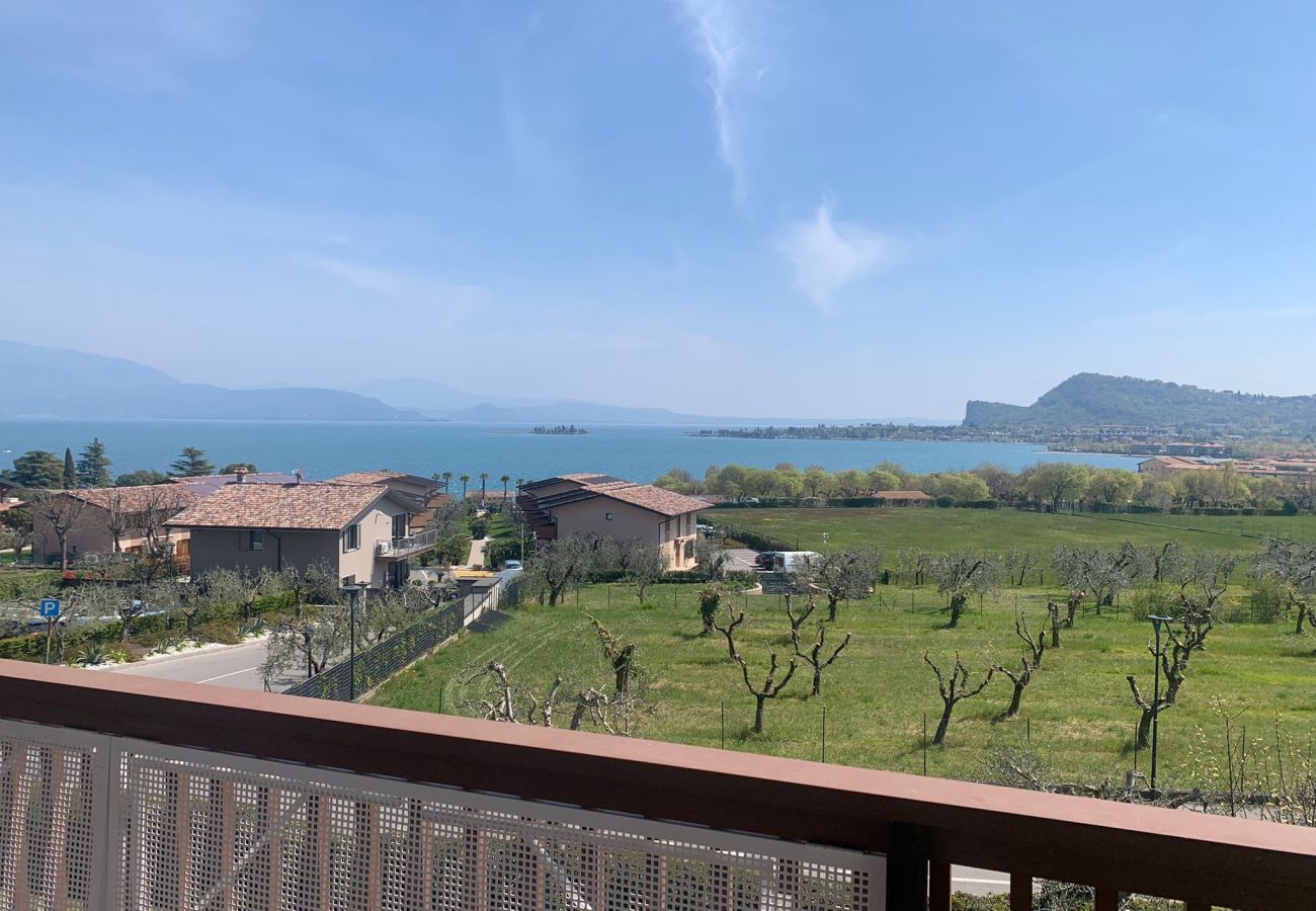 Apartment in Manerba del Garda - The view: with wonderful lake view