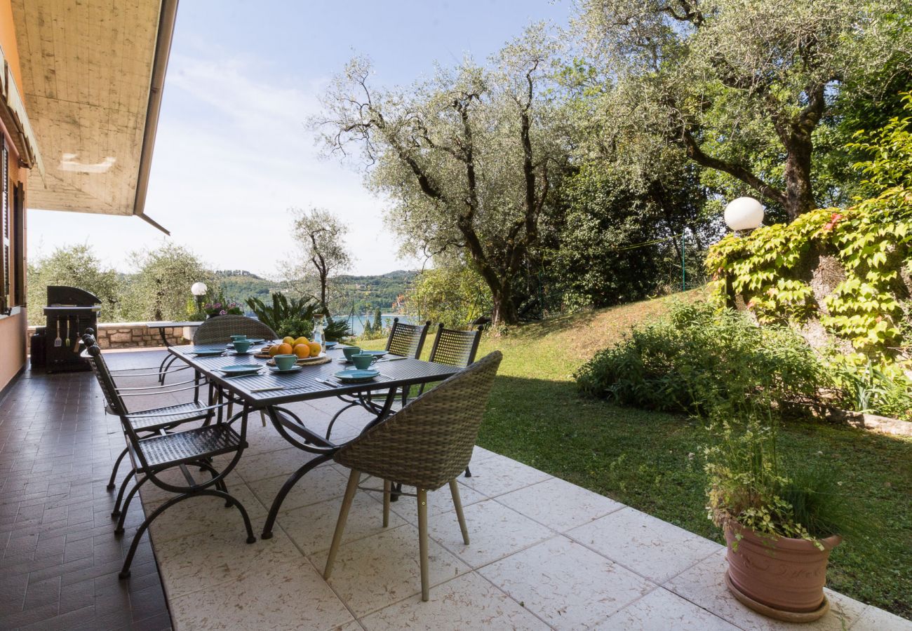 Villa in Salò - Villa Cuore with lake view and private pool