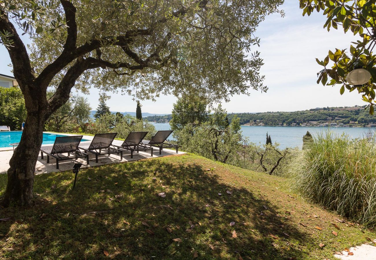 Villa in Salò - Villa Cuore with lake view and private pool