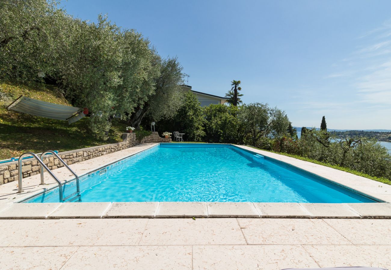 Villa in Salò - Villa Cuore with lake view and private pool