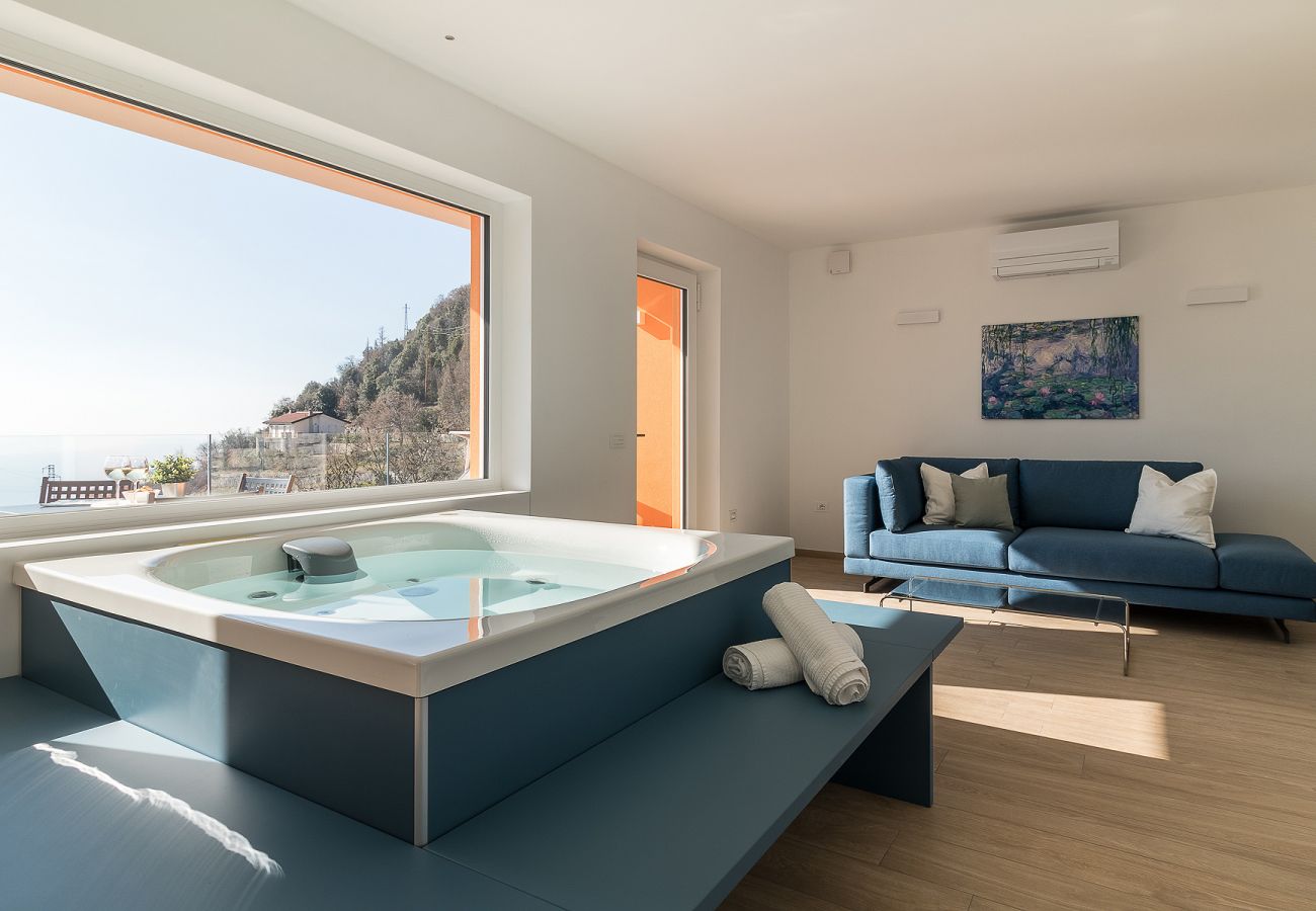 Apartment in Tignale - Orange House Relax with Jacuzzi