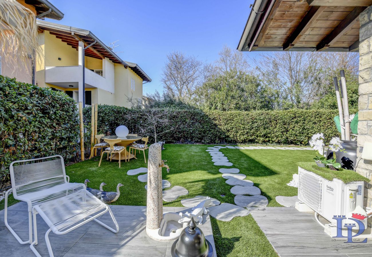 Villa in Desenzano del Garda - DESENZANOLOFT : Luxury suite with Jacuzzi and garden beach CIN   IT017067C2ZVHSYZM8