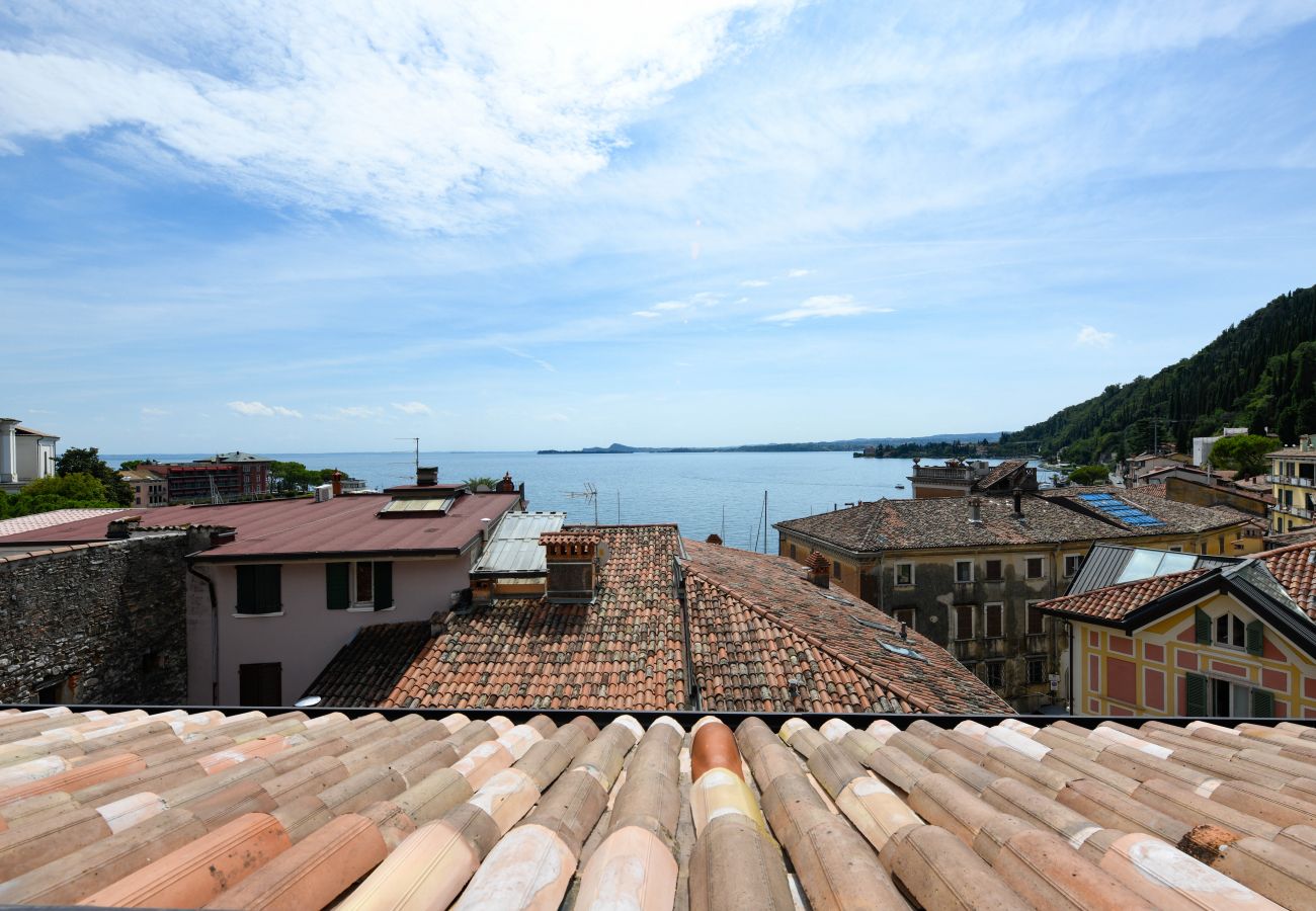 Apartment in Toscolano-Maderno - A tre passi dal lago 3 in the old town of Maderno