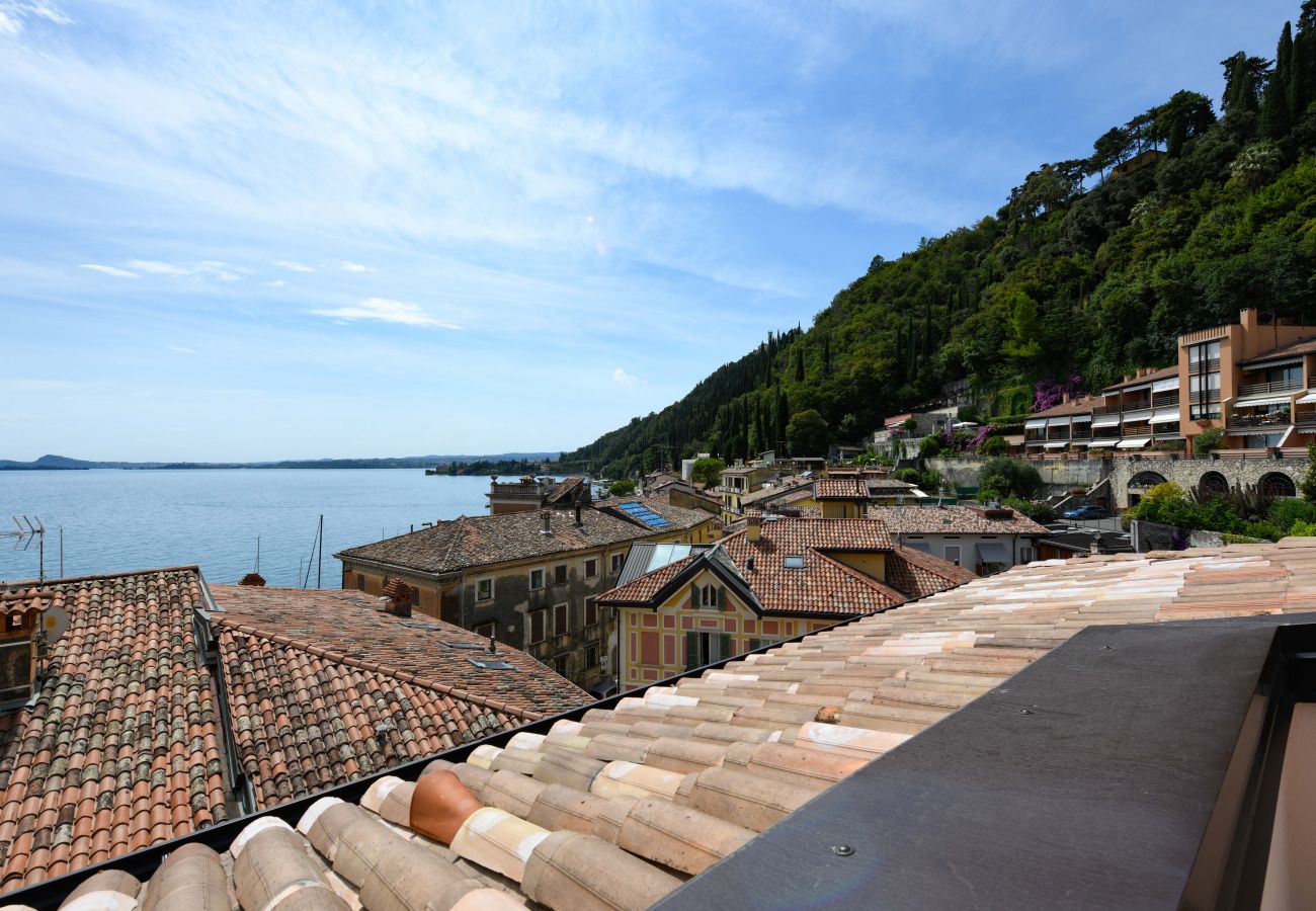 Apartment in Toscolano-Maderno - A tre passi dal lago 3 in the old town of Maderno