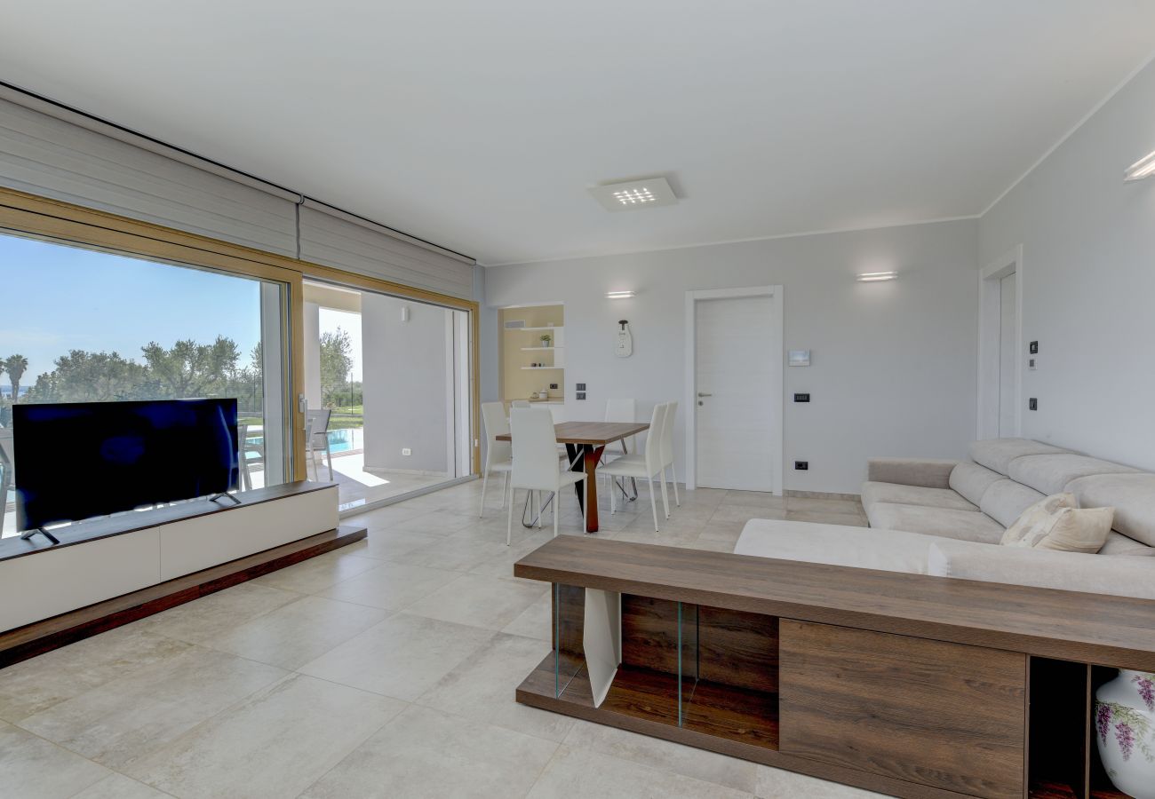 Villa in Moniga del Garda - Villa Easy chic in Moniga del Garda with private pool