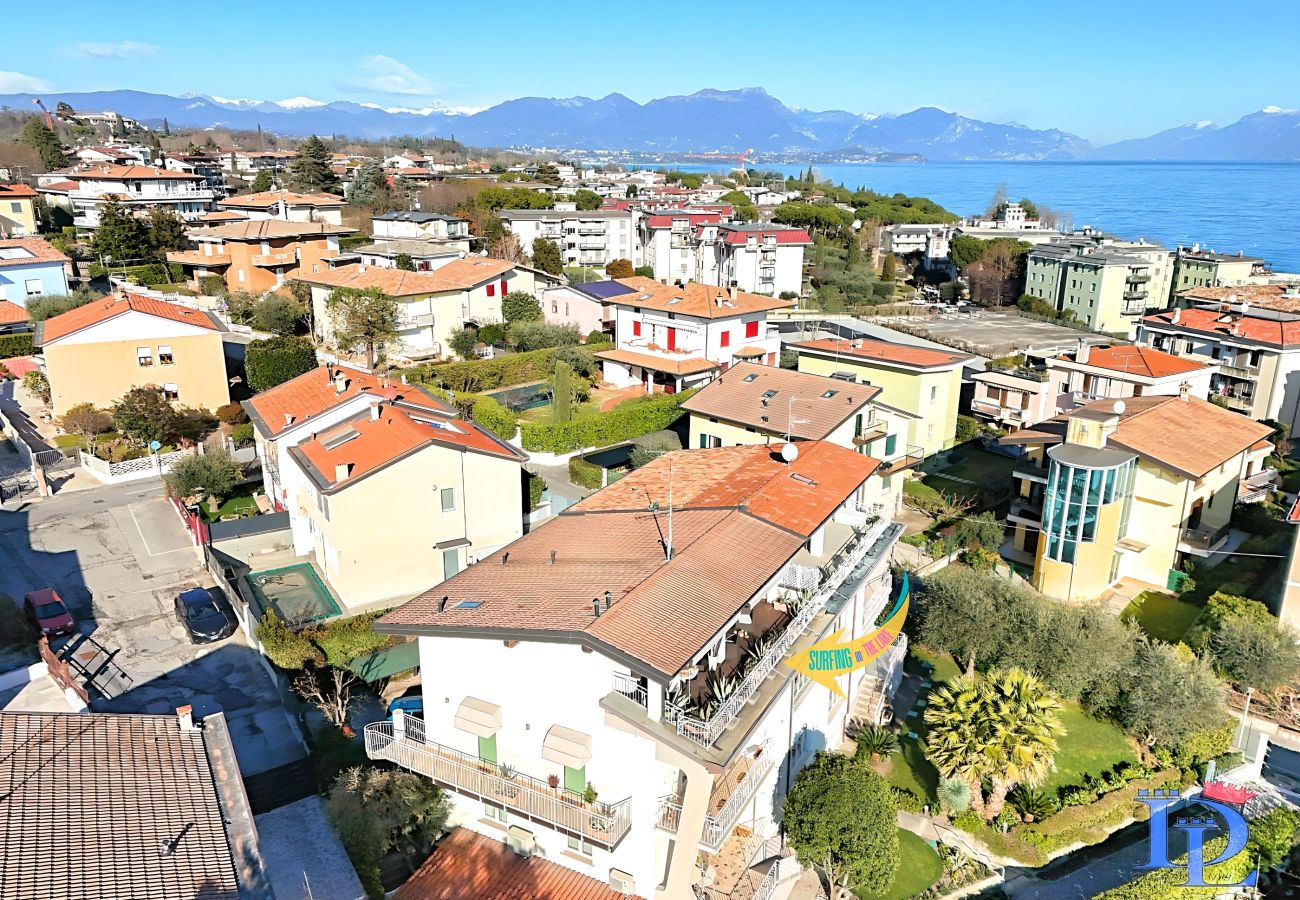 Apartment in Desenzano del Garda - Desenzanoloft Surfing on the Lake 